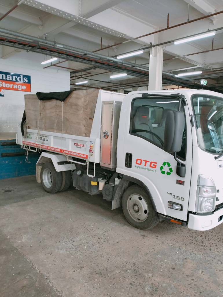 otg rubbish truck in moore park kennards storage